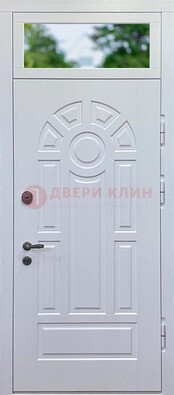 Белая входная дверь со стеклом и верхней фрамугой ДФГ-3 в Ивантеевке