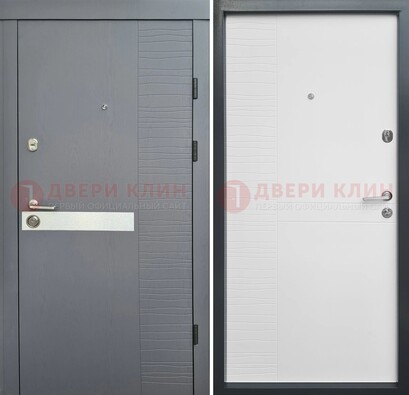 Серая металлическая дверь с белой резной МДФ панелью ДМ-215 в Ивантеевке
