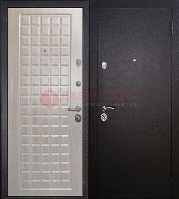 Черная входная дверь с порошковым покрытием ДП-206 в Ивантеевке