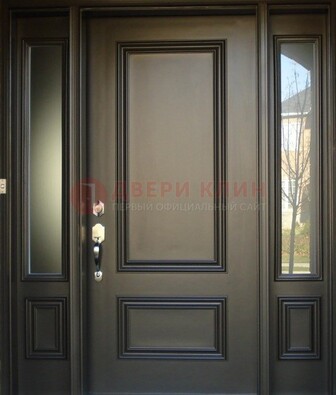 Парадная дверь с отделкой массив ДПР-65 в загородный дом в Ивантеевке