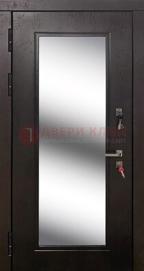 Коричневая железная дверь со стеклом для дома ДС-23 в Ивантеевке