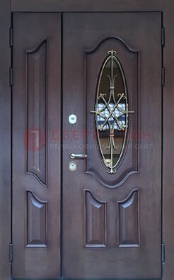 Темная металлическая дверь Винорит со стеклом и ковкой ДСК-239 в Ивантеевке