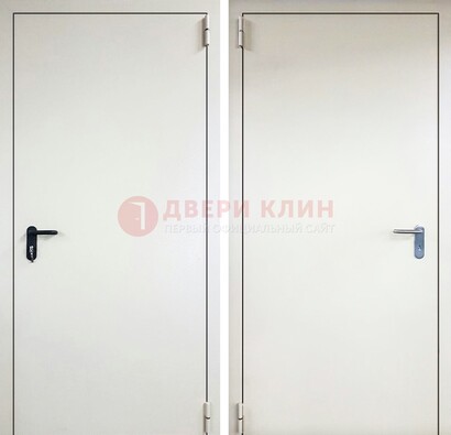 Белая железная техническая дверь ДТ-16 в Ивантеевке
