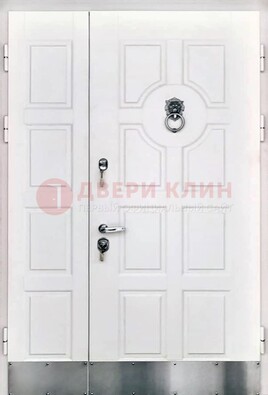 Белая входная дверь с виноритом ДВТ-246 в Ивантеевке
