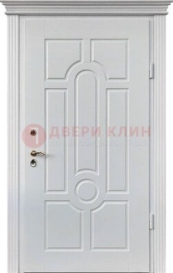 Белая уличная дверь с виноритом для дома ДВТ-247 в Ивантеевке