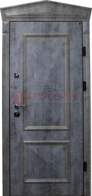 Серая железная уличная дверь с виноритом ДВТ-60 в Ивантеевке