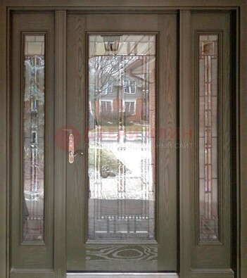Коричневая стальная дверь с массивом дуба с витражом ВЖ-16 в Ивантеевке